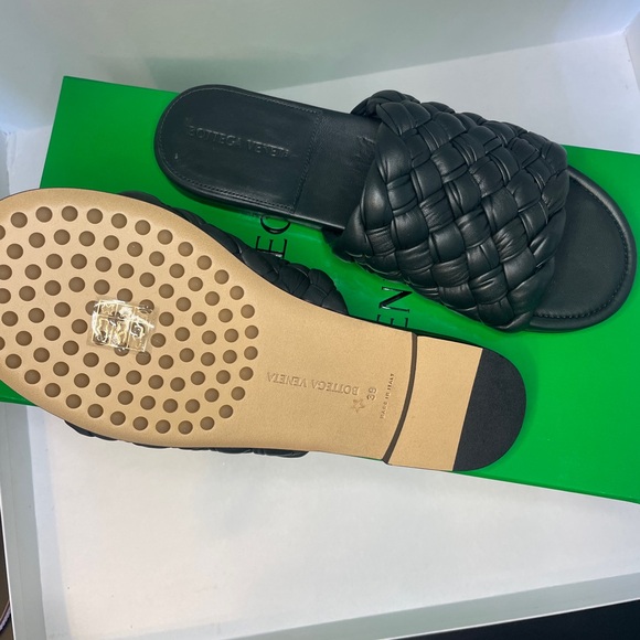 NWT Bottega Veneta slides size 39 - Picture 5 of 6